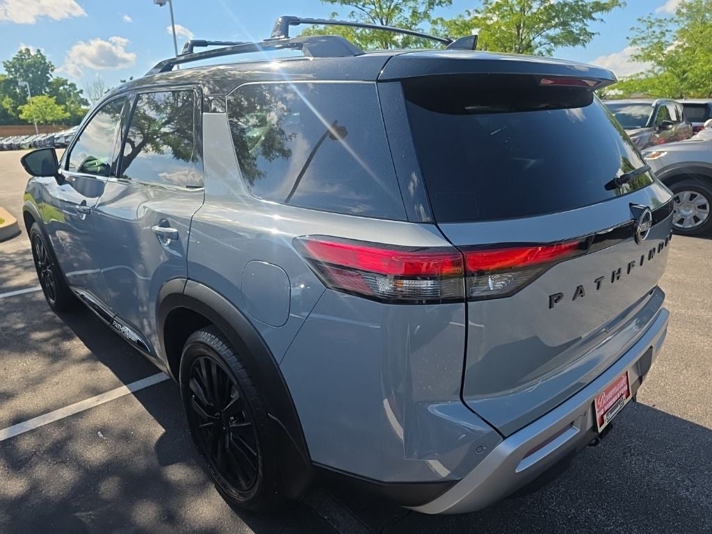2022 Nissan Pathfinder Platinum