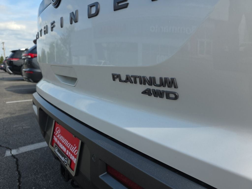 2026 Nissan Pathfinder Platinum