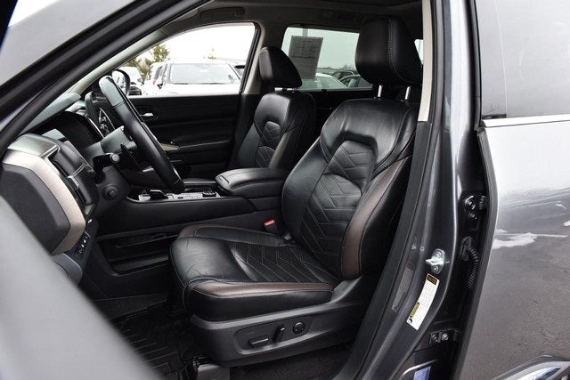 2022 Nissan Pathfinder Platinum