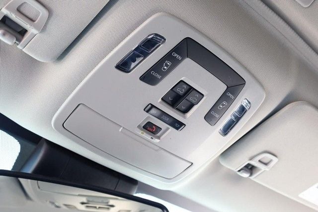 2025 Toyota Sienna LE AWD Plus Package [8 Passenger]