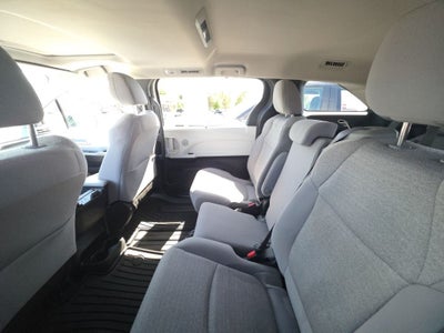 2025 Toyota Sienna LE AWD Plus Package [8 Passenger]