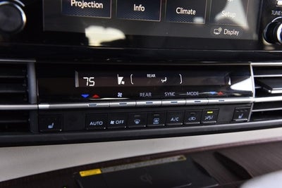 2021 Toyota Sienna XLE 8 Passenger