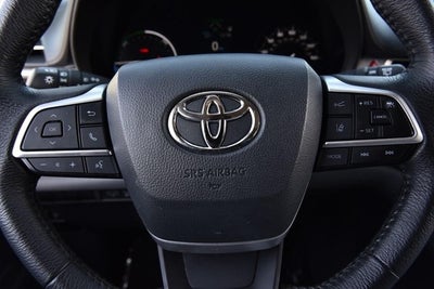 2021 Toyota Sienna XLE 8 Passenger