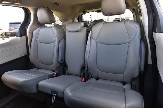 2021 Toyota Sienna XLE 8 Passenger