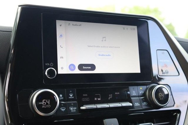 2025 Toyota Highlander LE