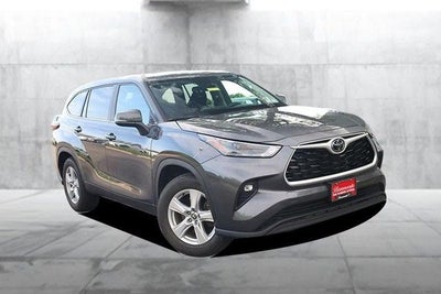 2025 Toyota Highlander LE