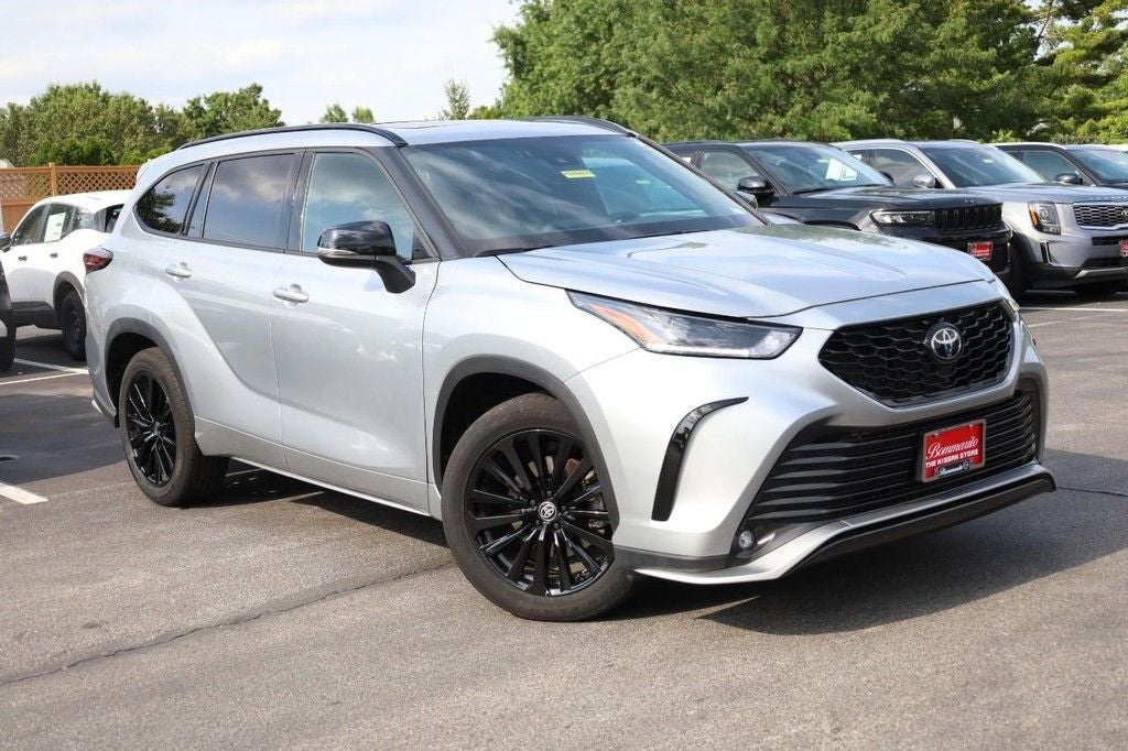 2025 Toyota Highlander XSE