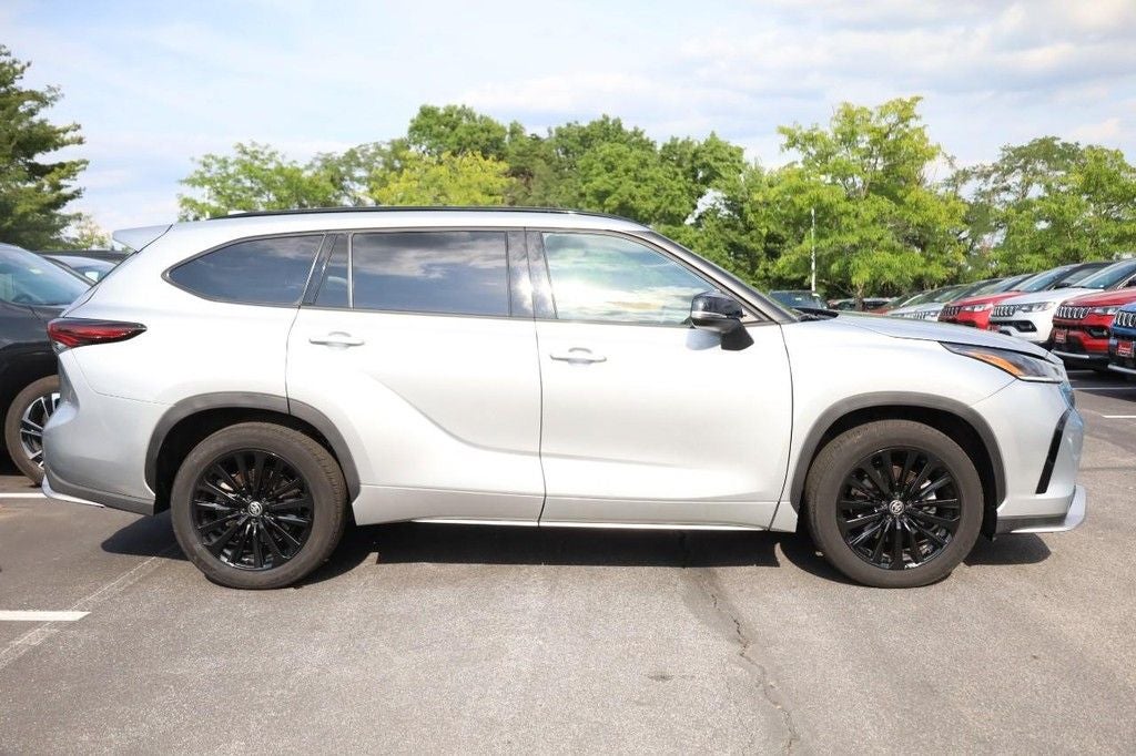 2025 Toyota Highlander XSE