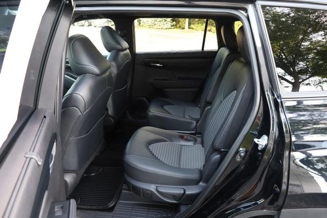 2025 Toyota Highlander XSE