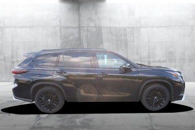 2025 Toyota Highlander XSE