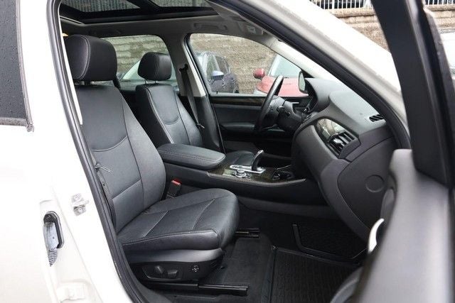2013 BMW X3 xDrive28i AWD Premium & Technology Packages