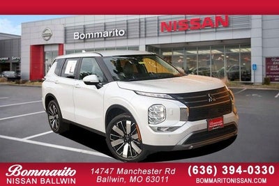 2025 Mitsubishi Outlander SE S-AWC w/ 20" Alloy Wheels