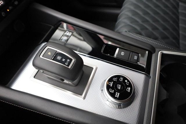 2026 Nissan Rogue Plug-In Hybrid Platinum