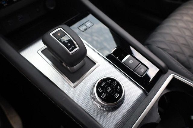 2026 Nissan Rogue Plug-In Hybrid Platinum