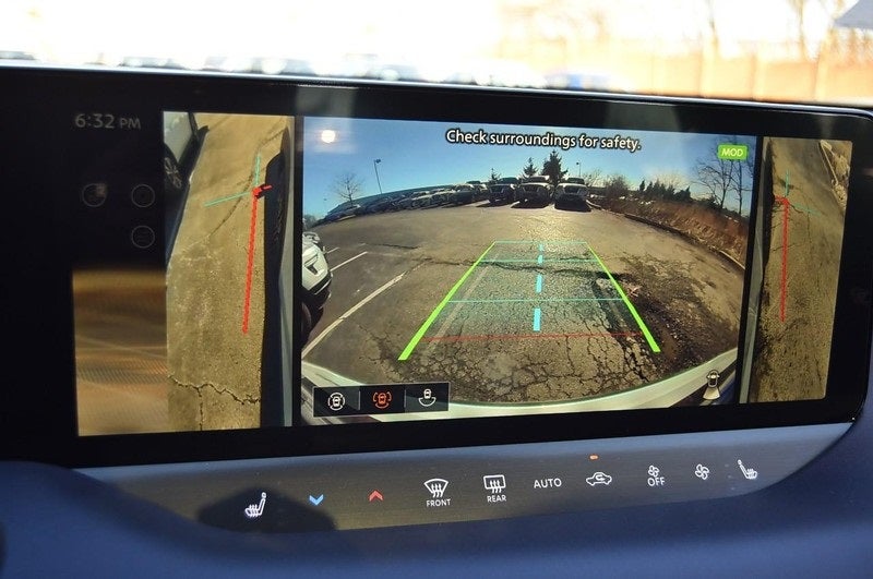 2026 Nissan Leaf Platinum+