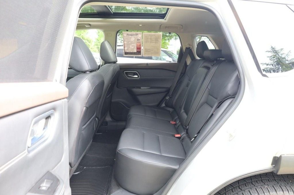 2021 Nissan Rogue SV Premium Package AWD [MotorTrend Certified]