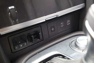 2024 Nissan Armada SV