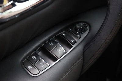2024 Nissan Armada SV