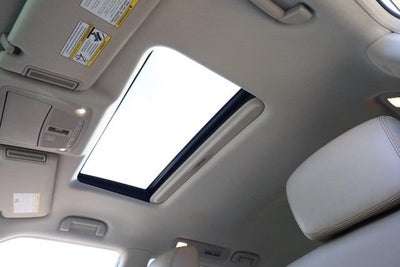 2021 Nissan Armada Platinum 4WD w/ Rear Entertainment [MotorTrend Certified]