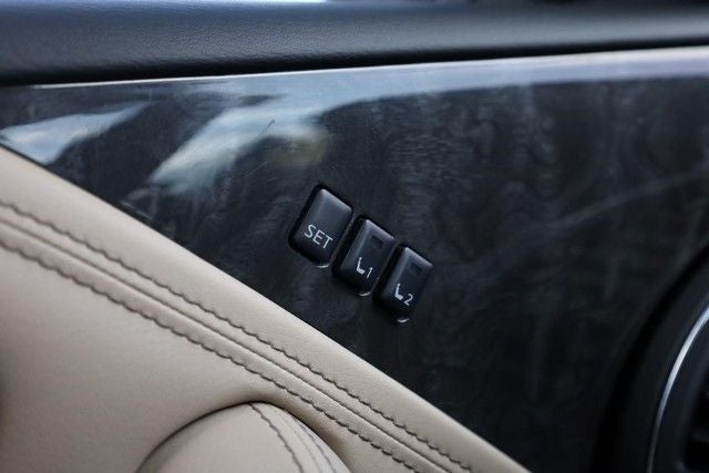 2021 Nissan Armada Platinum 4WD w/ Rear Entertainment [MotorTrend Certified]