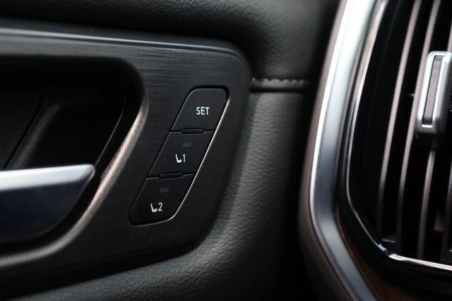 2025 Nissan Armada Platinum