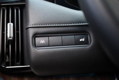 2025 Nissan Armada Platinum