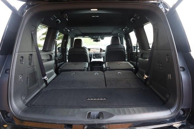 2025 Nissan Armada Platinum