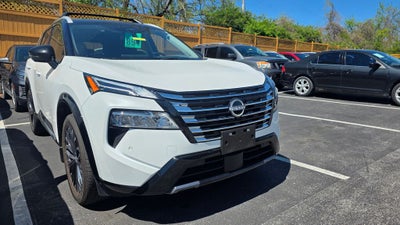 2025 Nissan Rogue Platinum