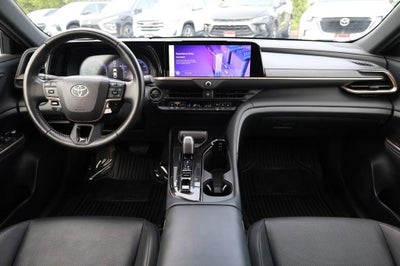 2025 Toyota Crown XLE AWD