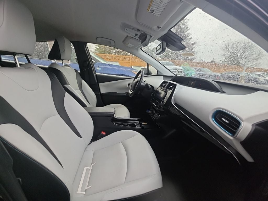 2019 Toyota Prius XLE AWD e