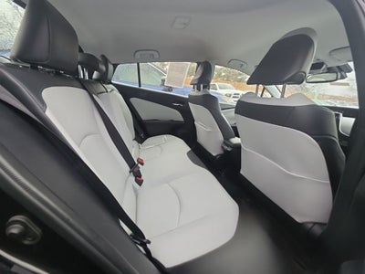 2019 Toyota Prius XLE AWD e