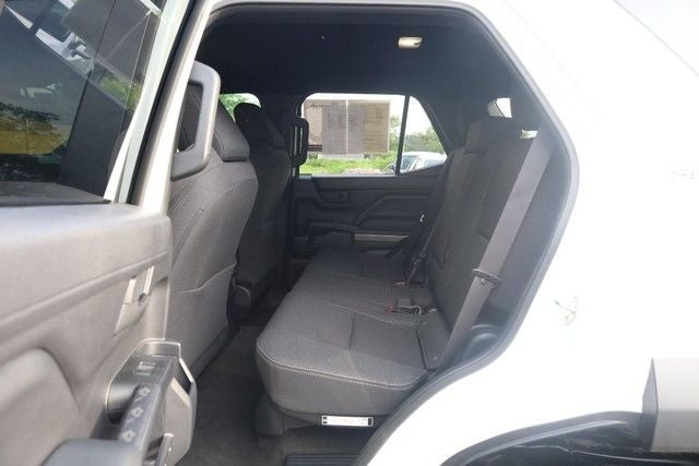 2025 Toyota 4Runner SR5 4WD