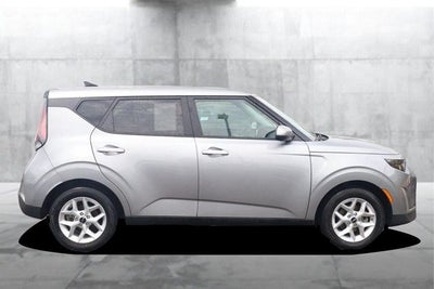 2025 Kia Soul LX Technology Package