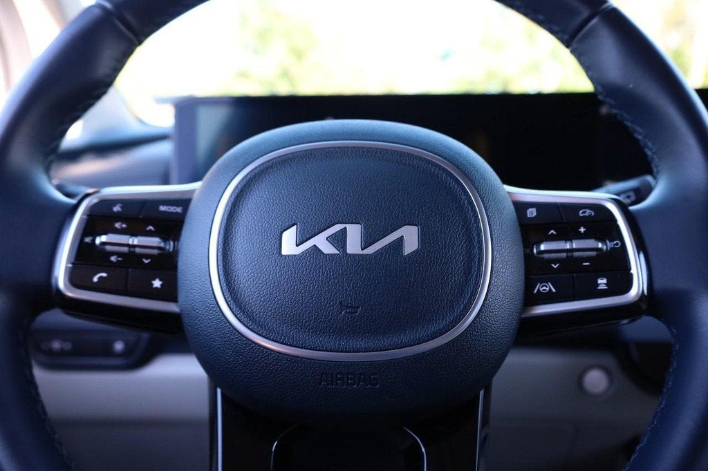 2025 Kia Carnival EX