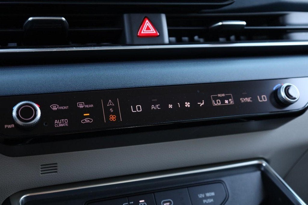 2025 Kia Carnival EX