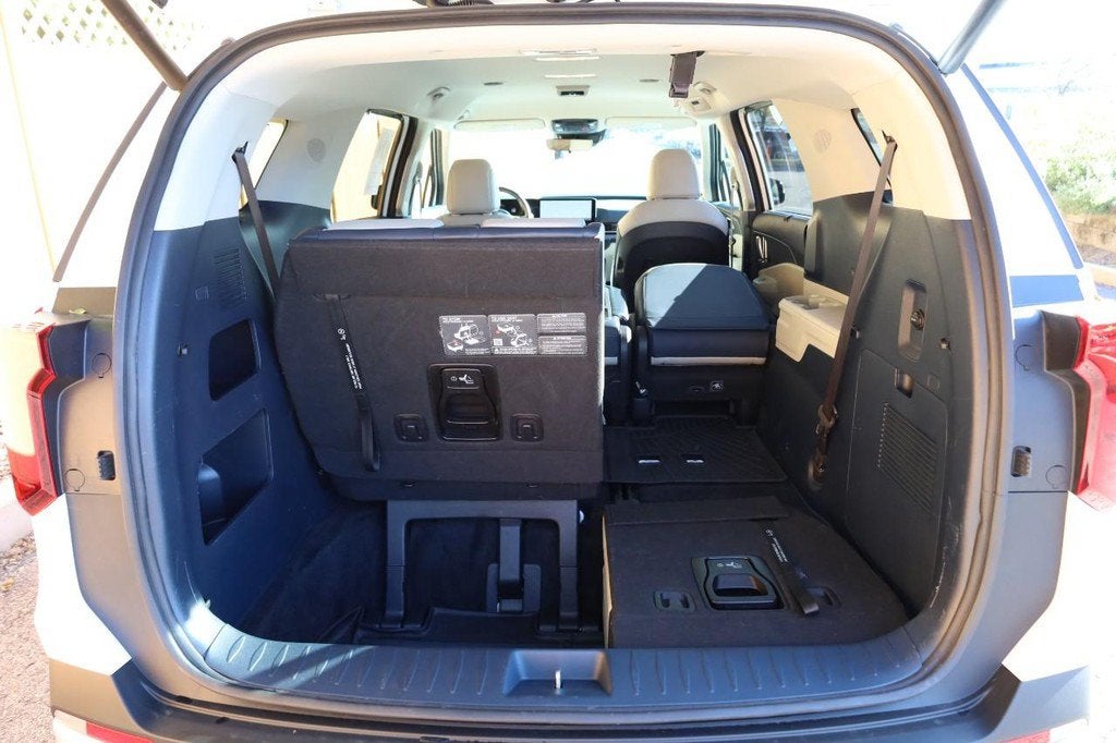2025 Kia Carnival EX