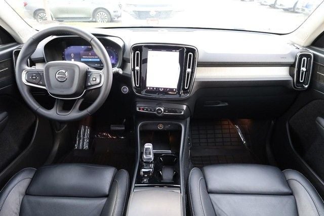 2023 Volvo XC40 Ultimate