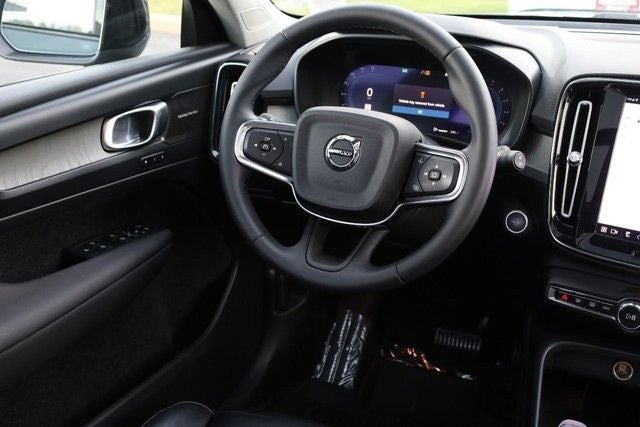 2023 Volvo XC40 Ultimate