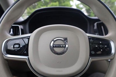 2025 Volvo V60 Cross Country B5 Plus AWD 19" Diamond Cut Wheels
