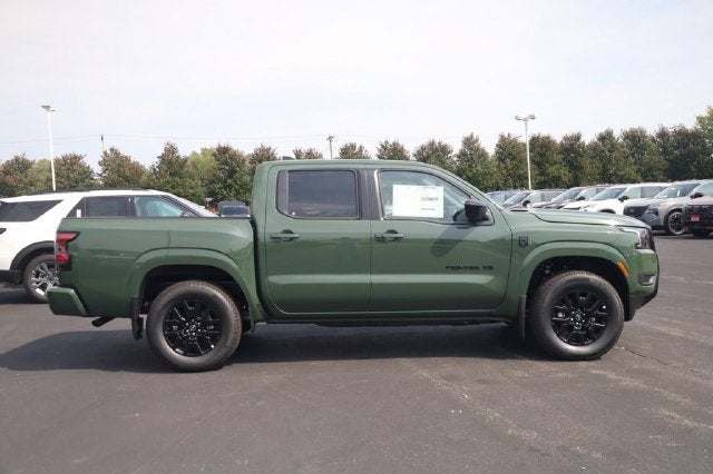 2027 Nissan Frontier Crew Cab SV