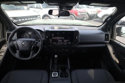 2027 Nissan Frontier Crew Cab SV
