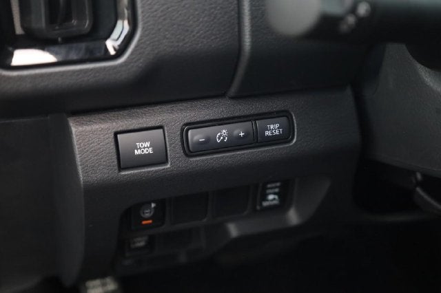 2027 Nissan Frontier Crew Cab SV