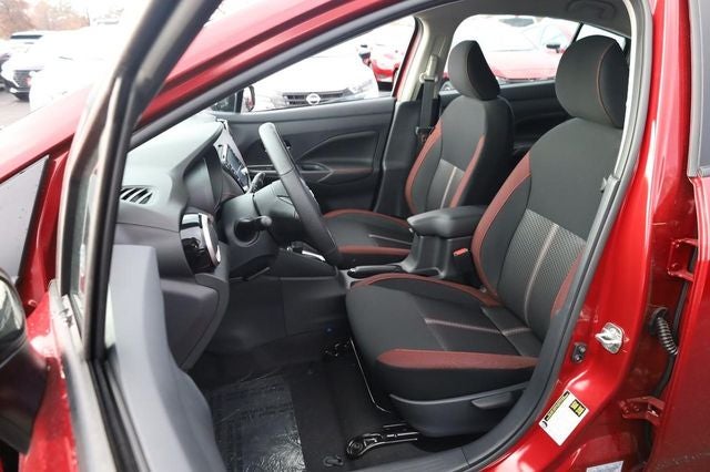 2025 Nissan Versa SR