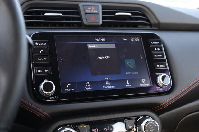 2025 Nissan Versa SR