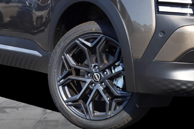 2027 Nissan Kicks SR