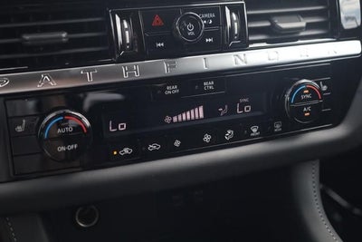 2026 Nissan Pathfinder SV
