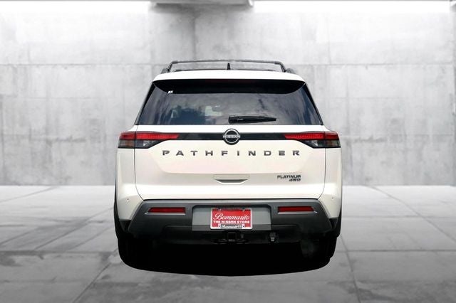 2026 Nissan Pathfinder Platinum