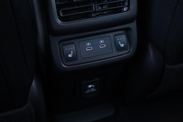 2026 Nissan Leaf Platinum+