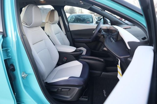 2026 Nissan Leaf Platinum+