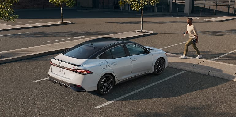 Bommarito Nissan Ballwin in Ballwin MO